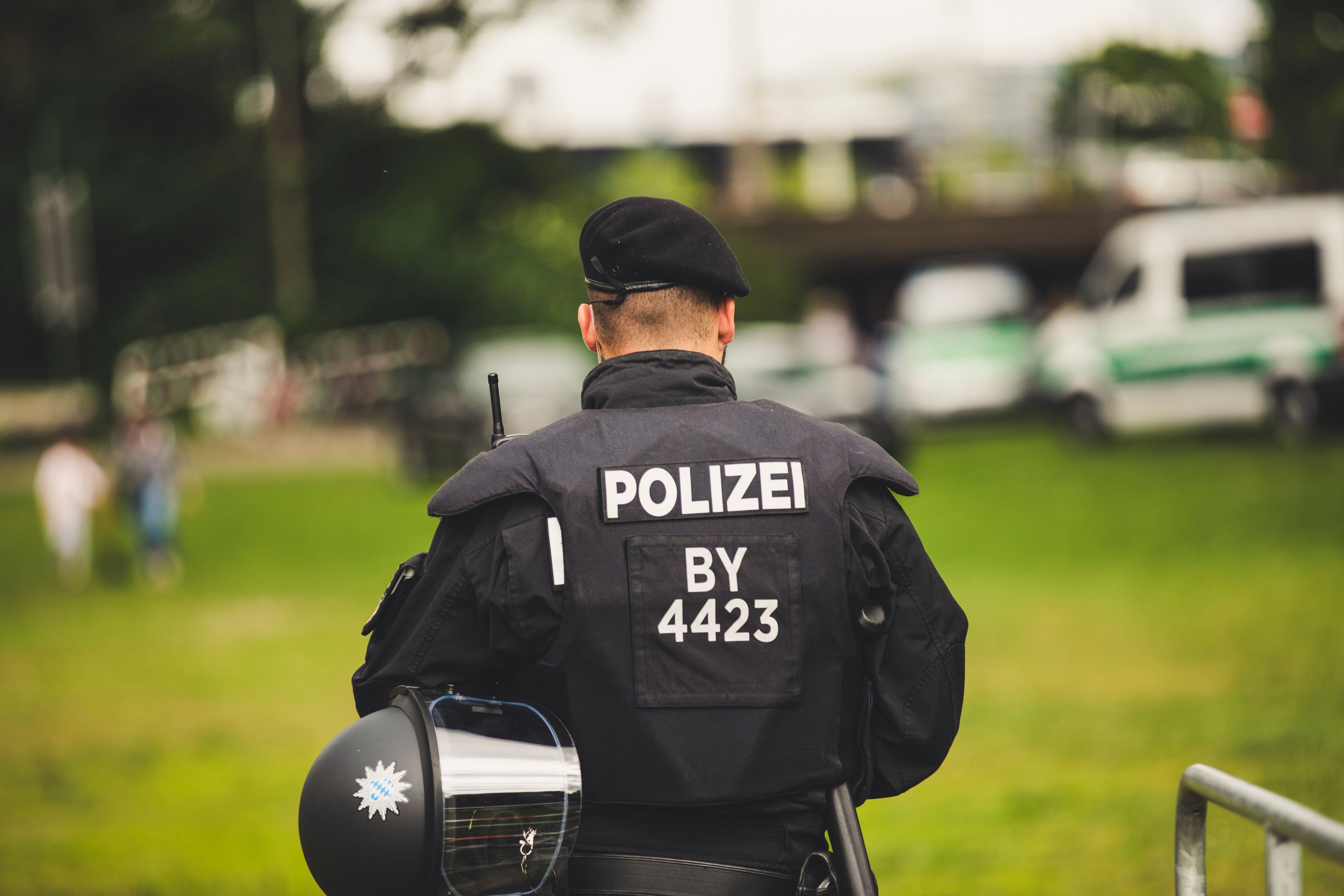 Polizeiberufe werden oft sowohl körperlich, als auch psychisch als sehr belastend empfunden.